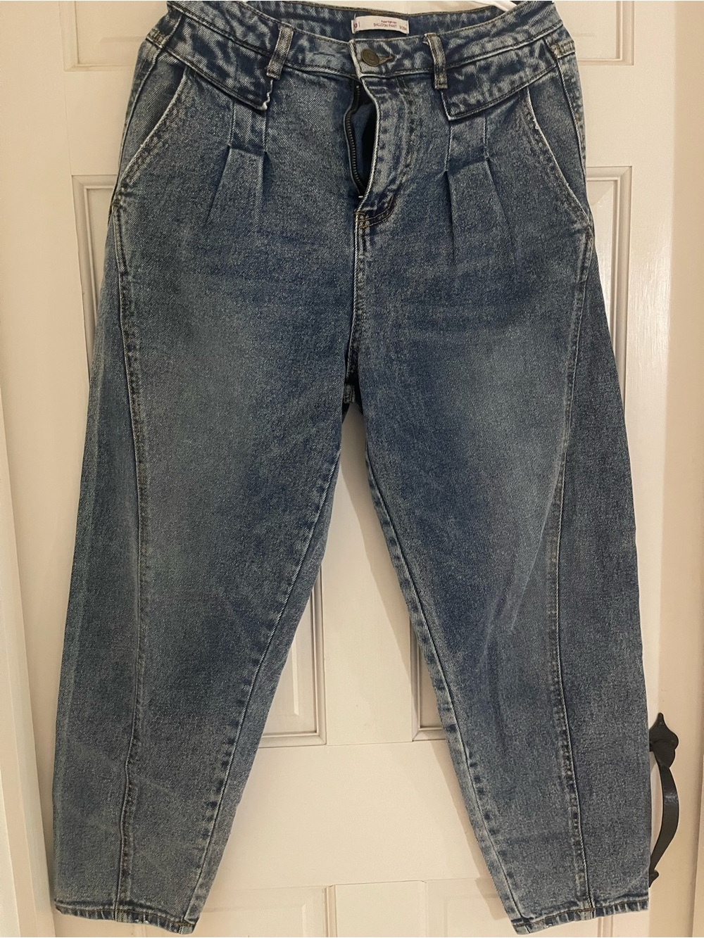 Relaxed Boyfriend Jeans in Faded Blue Denim